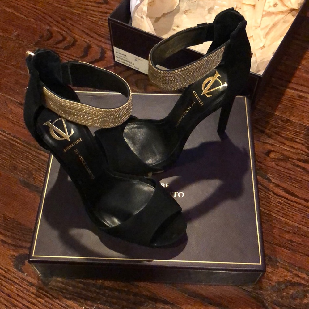 Signature Vince Camuto sanya Ankle Strap Sandal